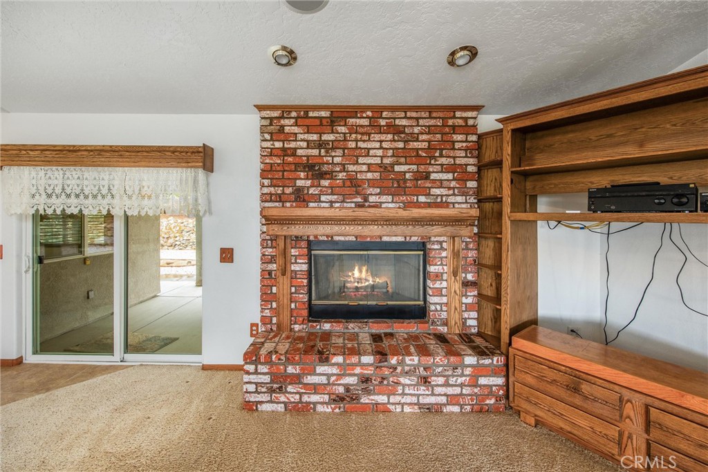 325 Canyon Road