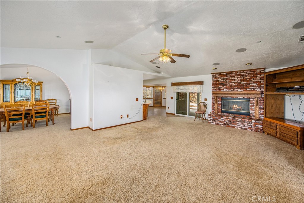 325 Canyon Road