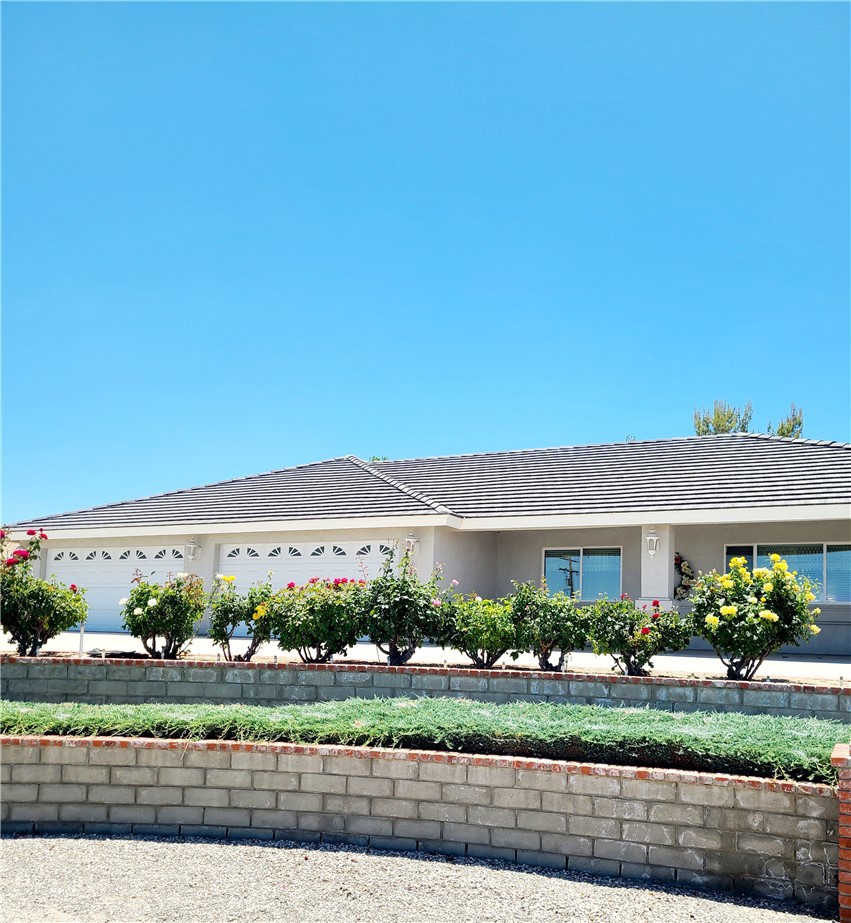 325 Canyon Road