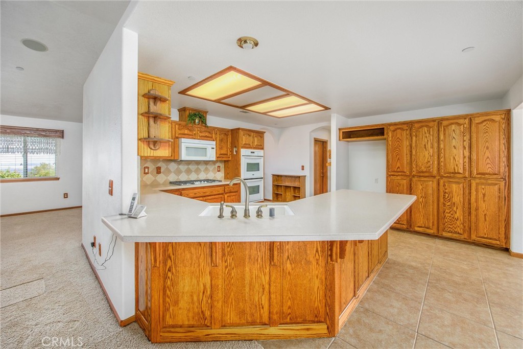 325 Canyon Road