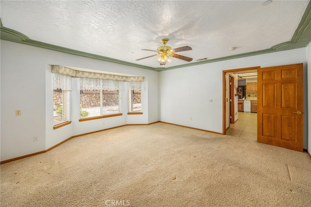 325 Canyon Road