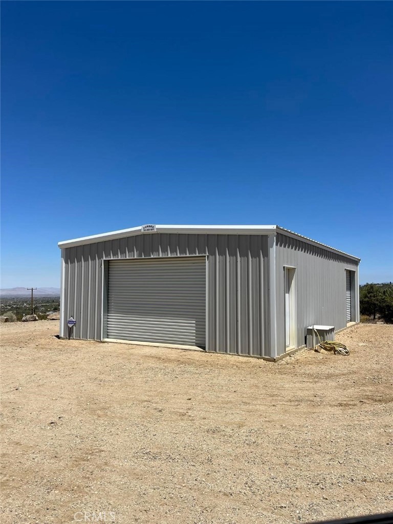 325 Canyon Road