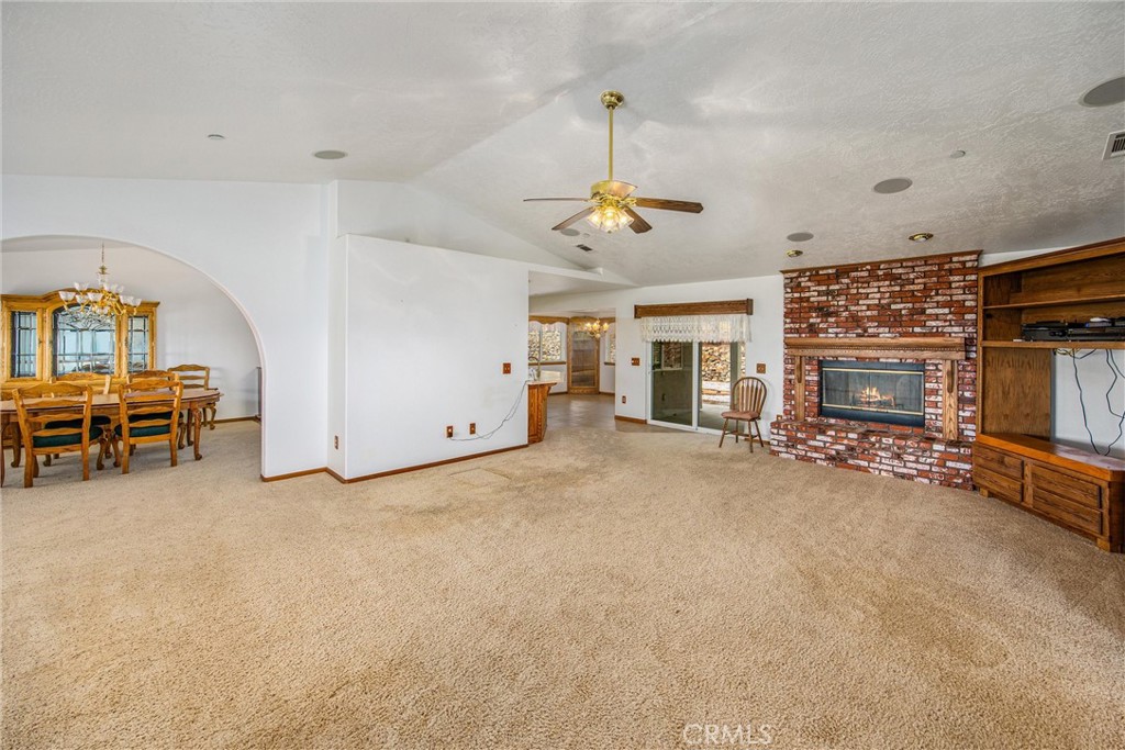 325 Canyon Road