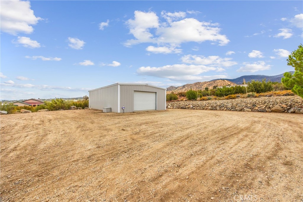 325 Canyon Road