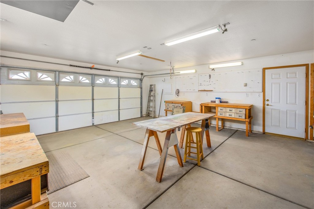 325 Canyon Road