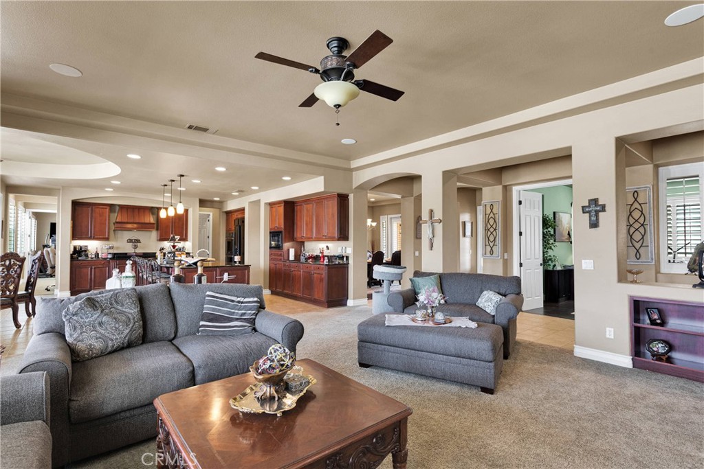 12075 Lamplighter Lane