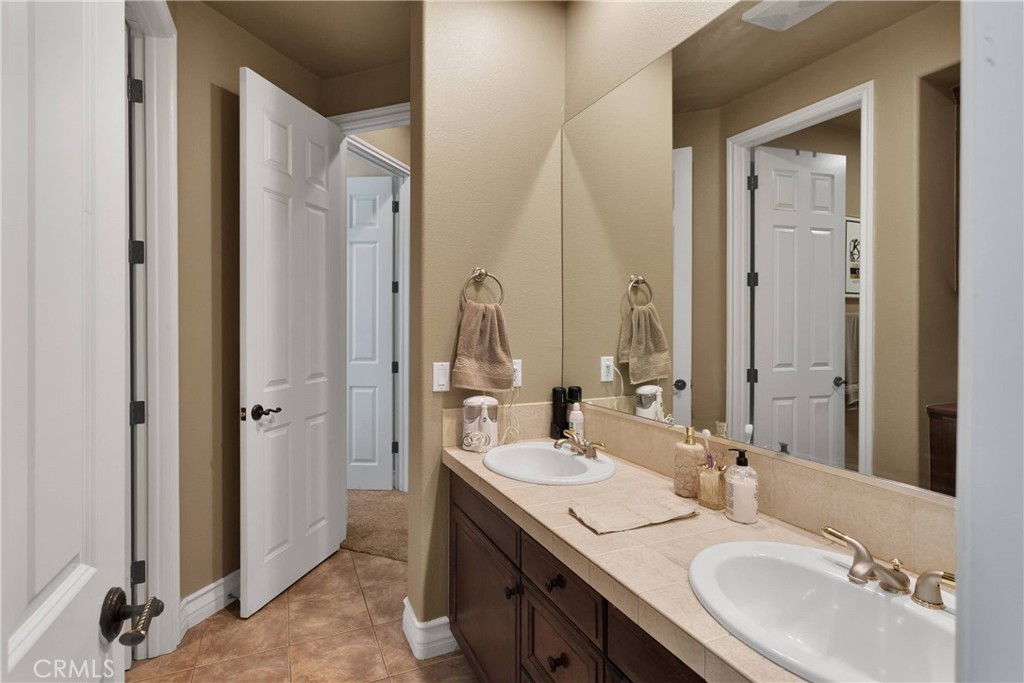 12075 Lamplighter Lane