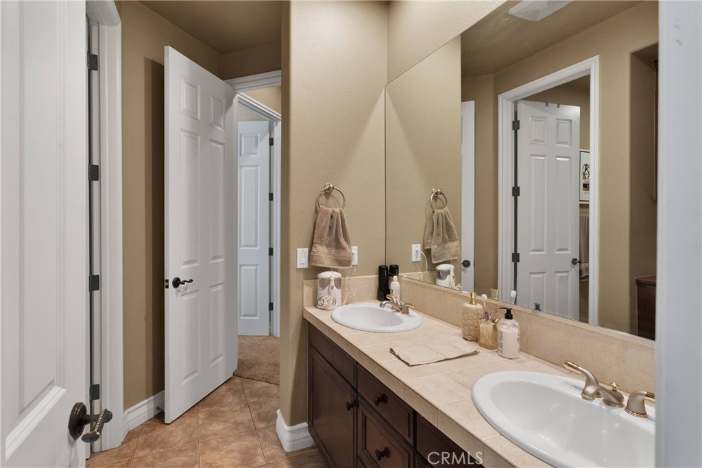 12075 Lamplighter Lane