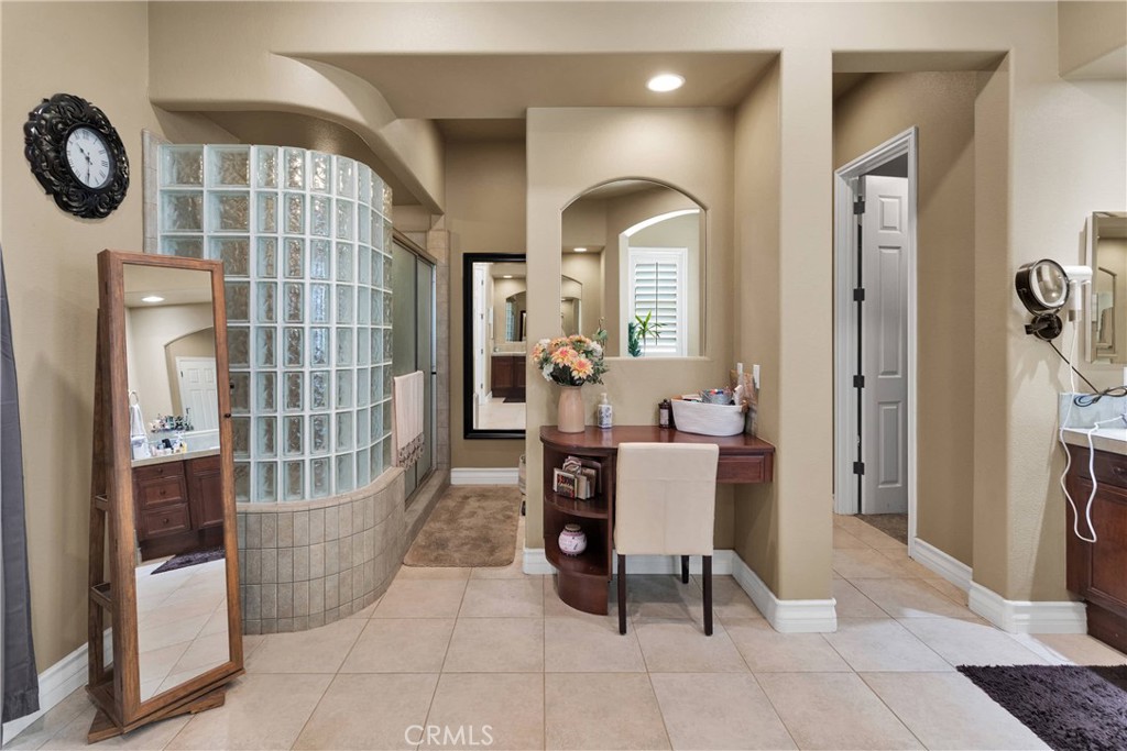 12075 Lamplighter Lane