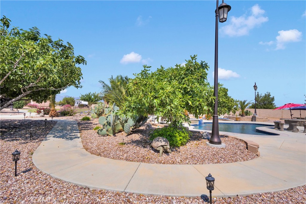 12075 Lamplighter Lane