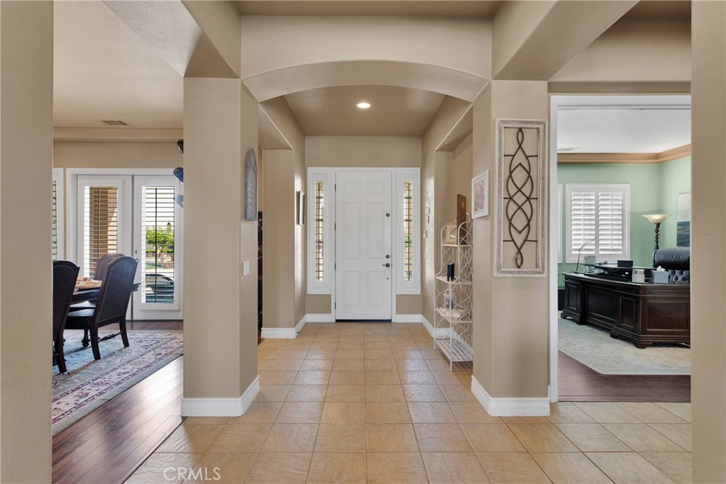 12075 Lamplighter Lane