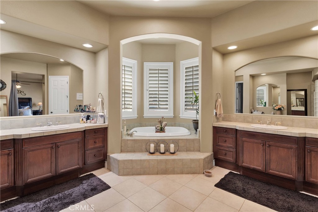 12075 Lamplighter Lane