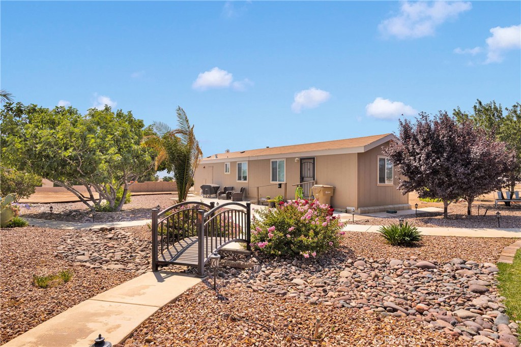 12075 Lamplighter Lane