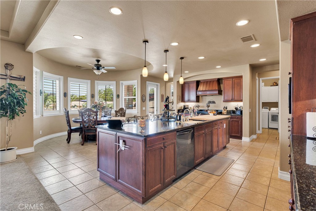 12075 Lamplighter Lane