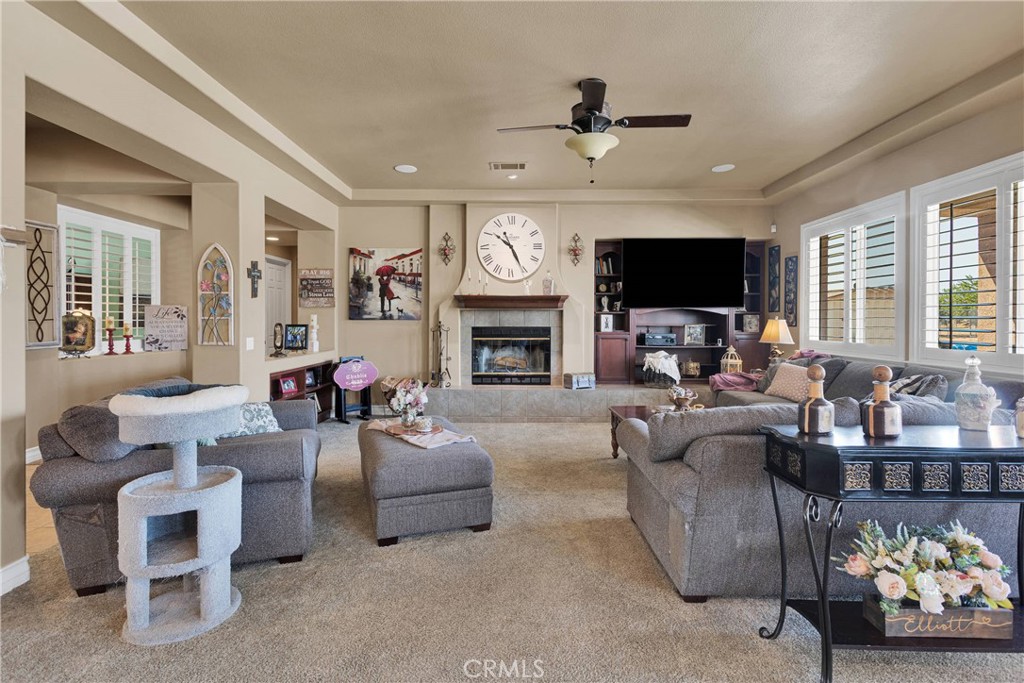 12075 Lamplighter Lane