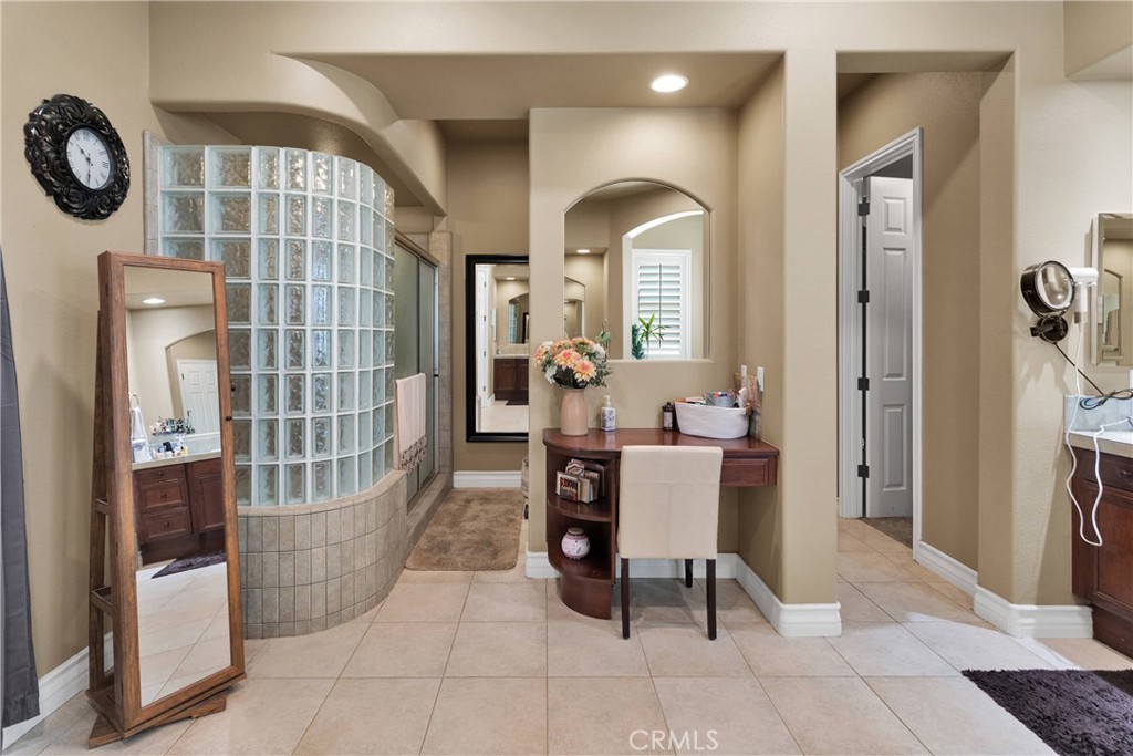12075 Lamplighter Lane