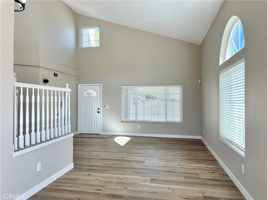 17132 Jurassic Place