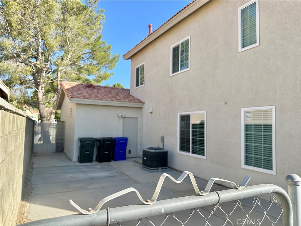 17132 Jurassic Place