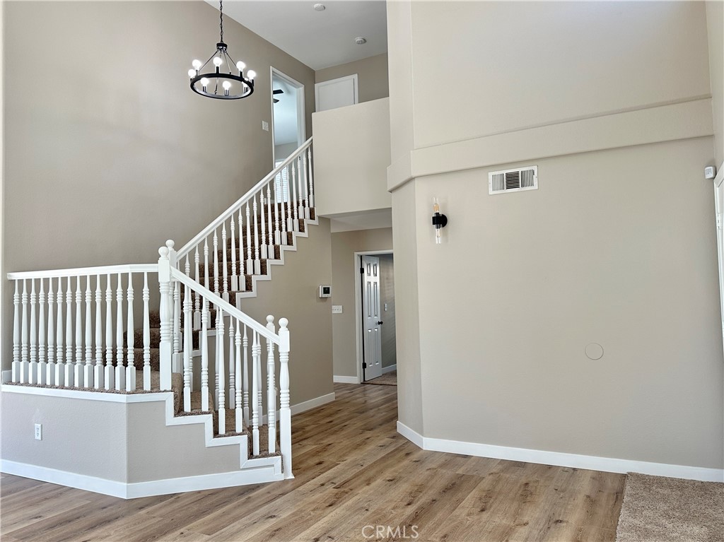 17132 Jurassic Place