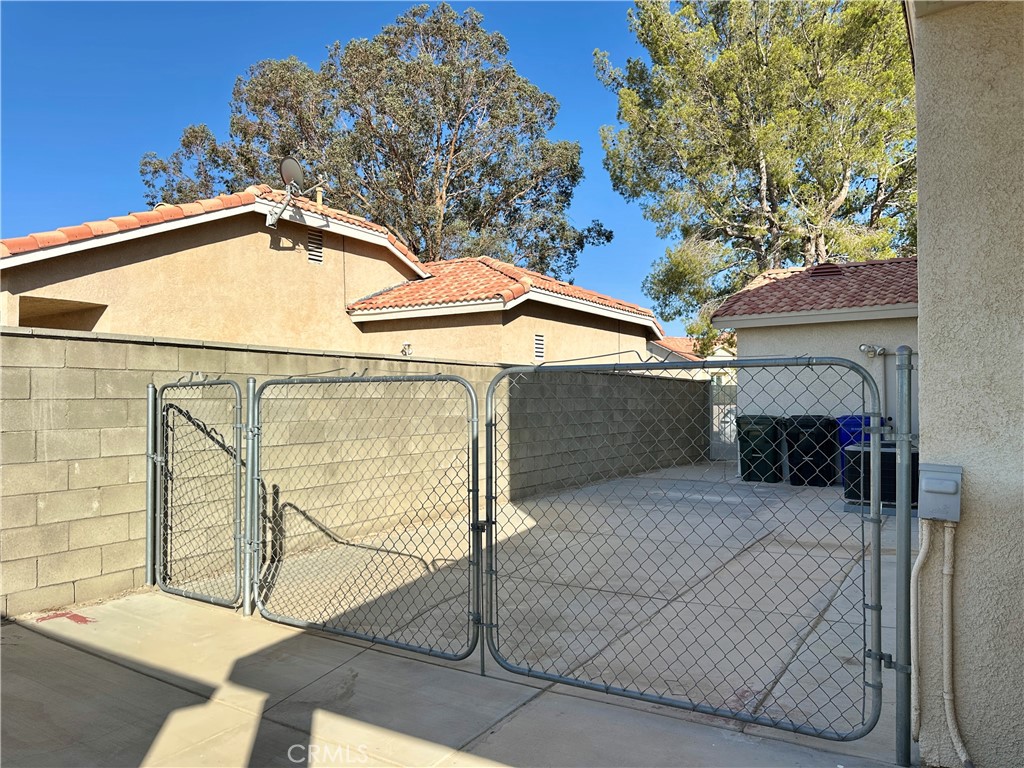 17132 Jurassic Place