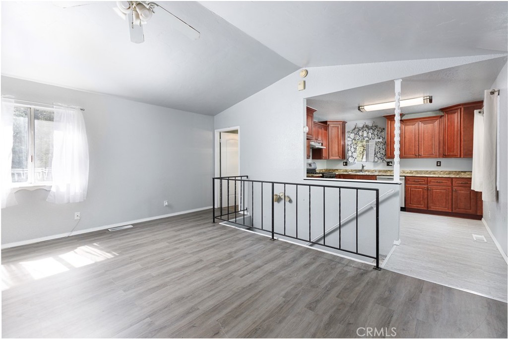1187 Scenic Way