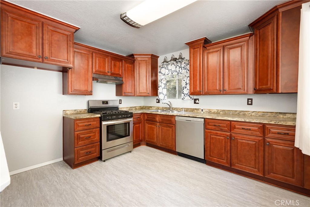 1187 Scenic Way