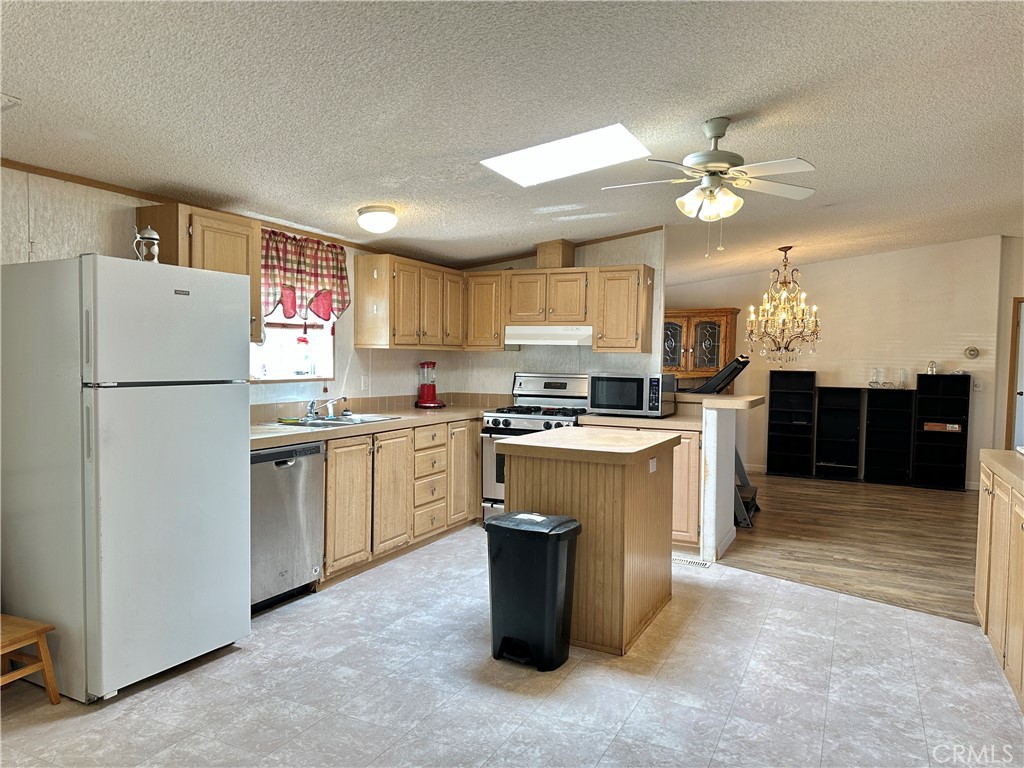15960 Soft Tail Road