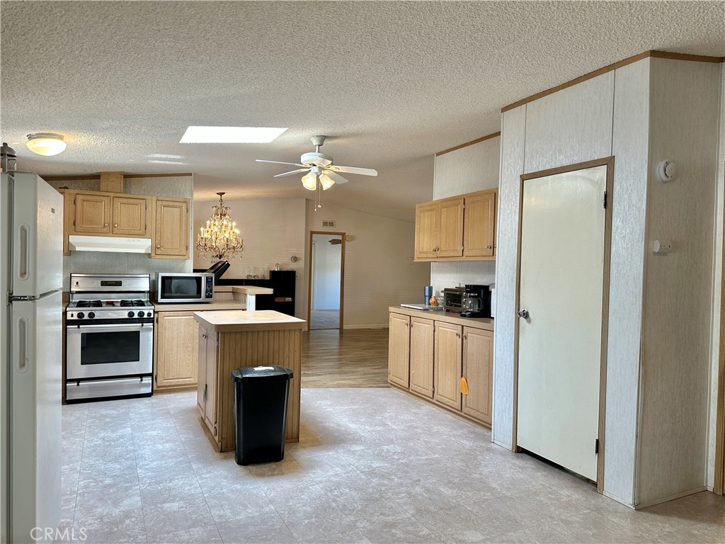 15960 Soft Tail Road