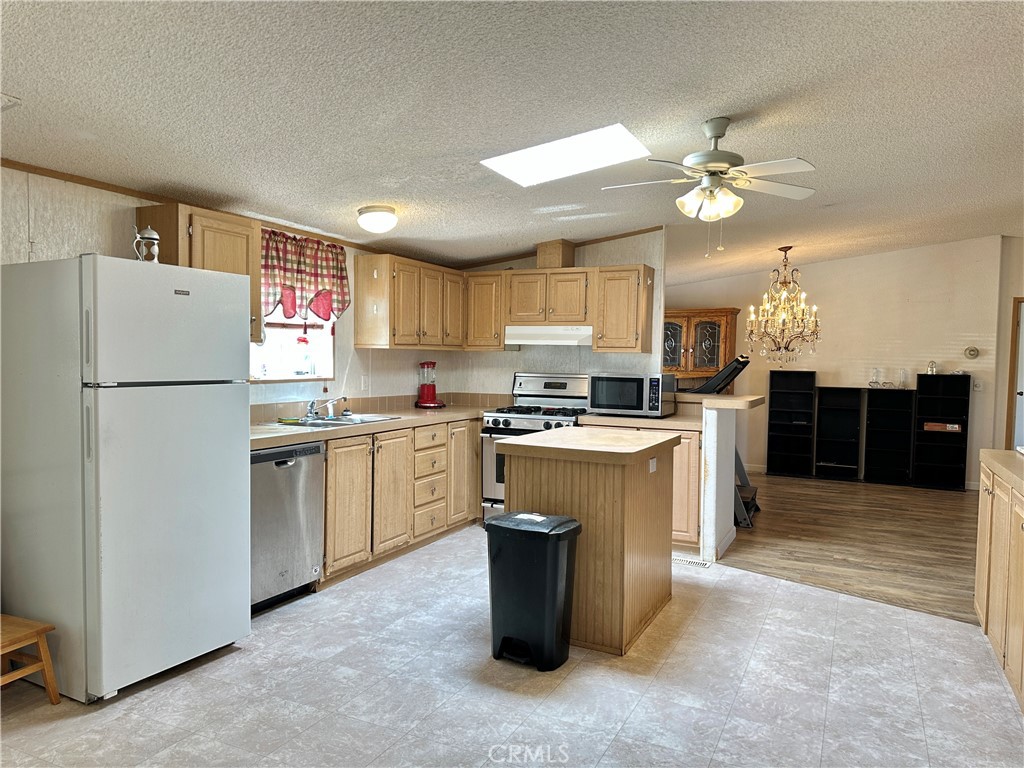 15960 Soft Tail Road