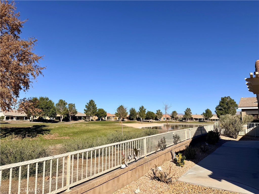 19422 Royal Oaks