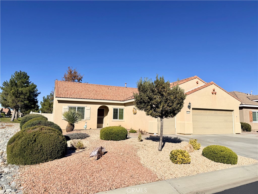 19422 Royal Oaks
