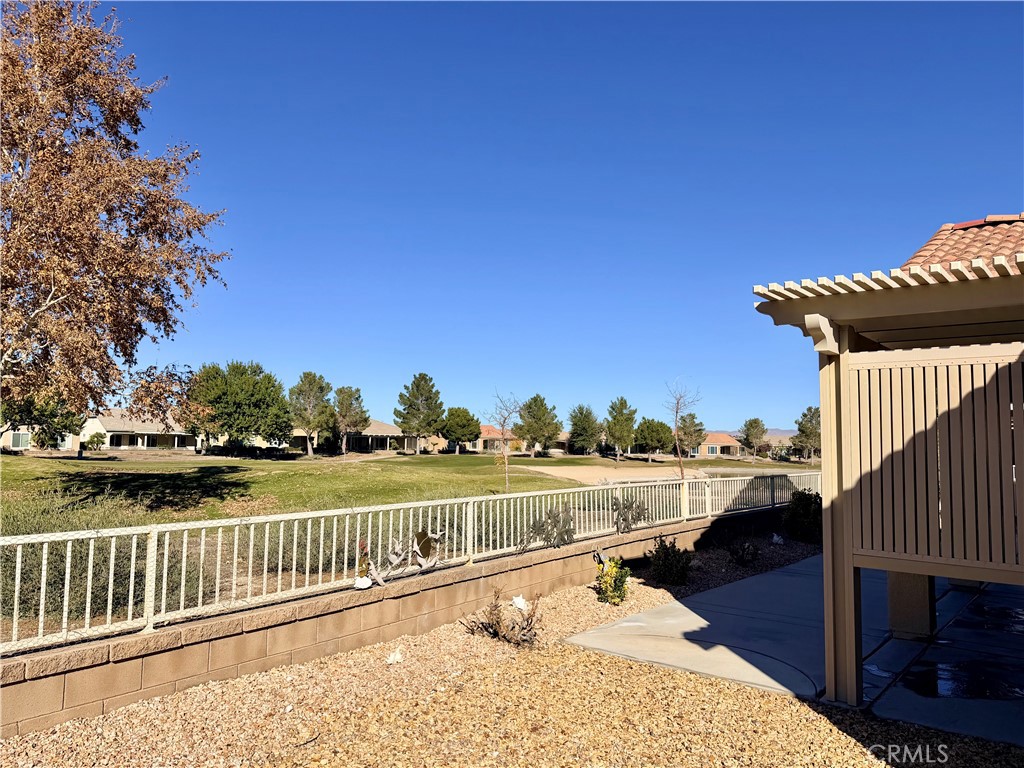 19422 Royal Oaks