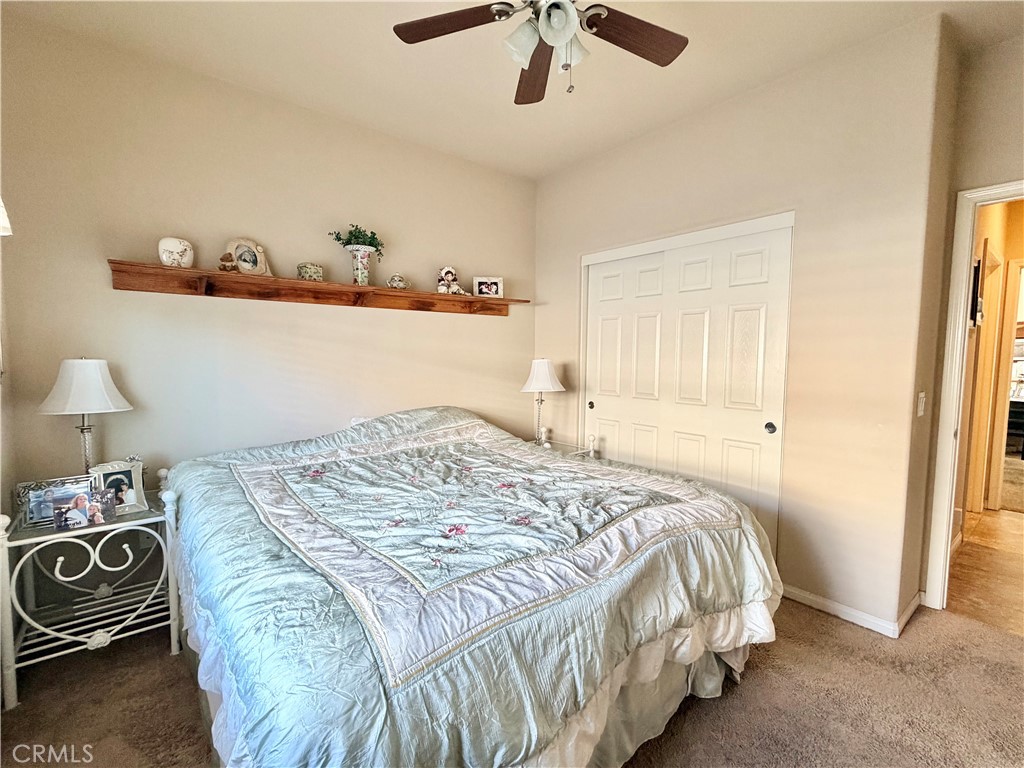 19422 Royal Oaks