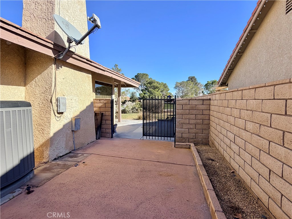 27865 Fairacres Lane