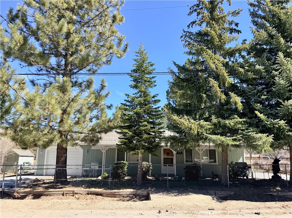 829 W Country Club Boulevard