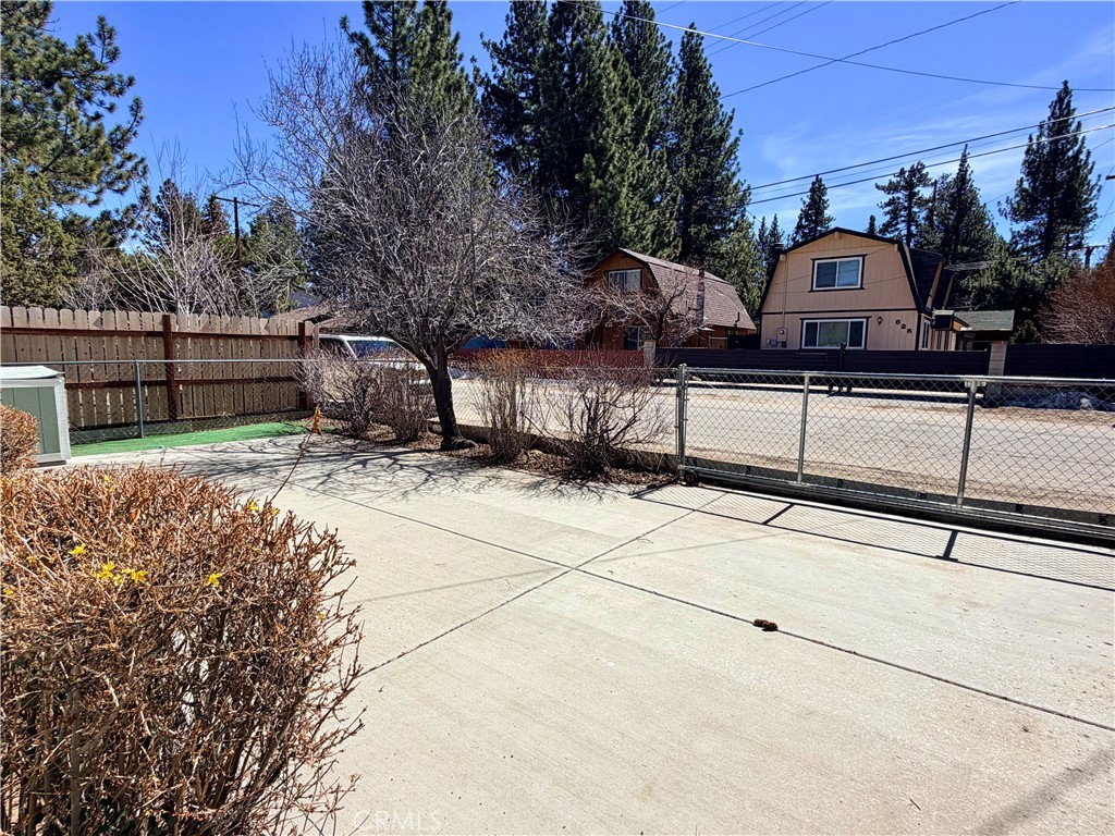 829 W Country Club Boulevard