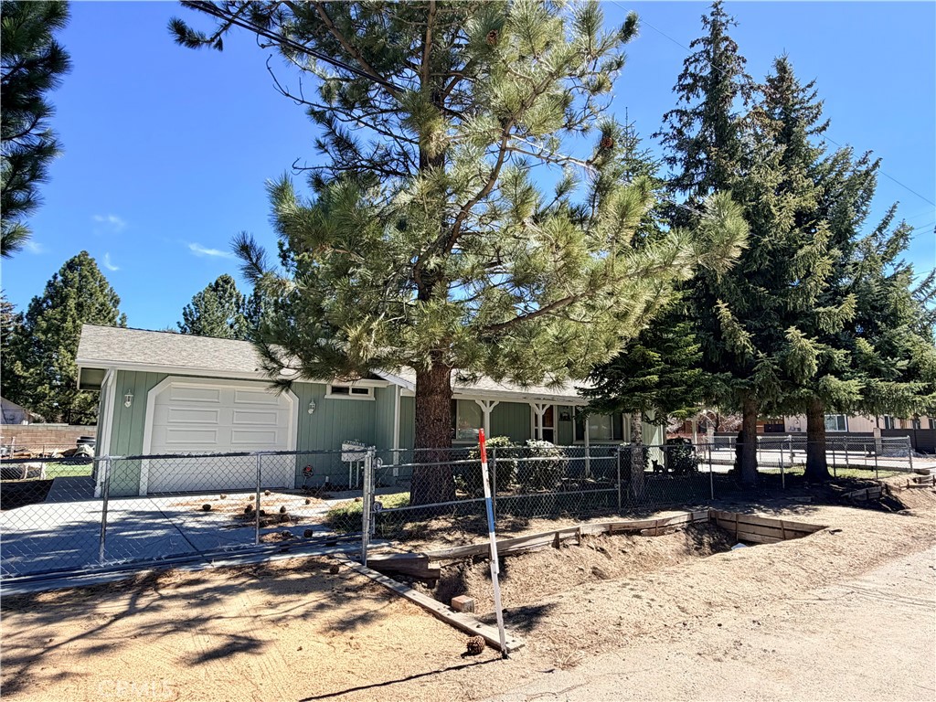 829 W Country Club Boulevard