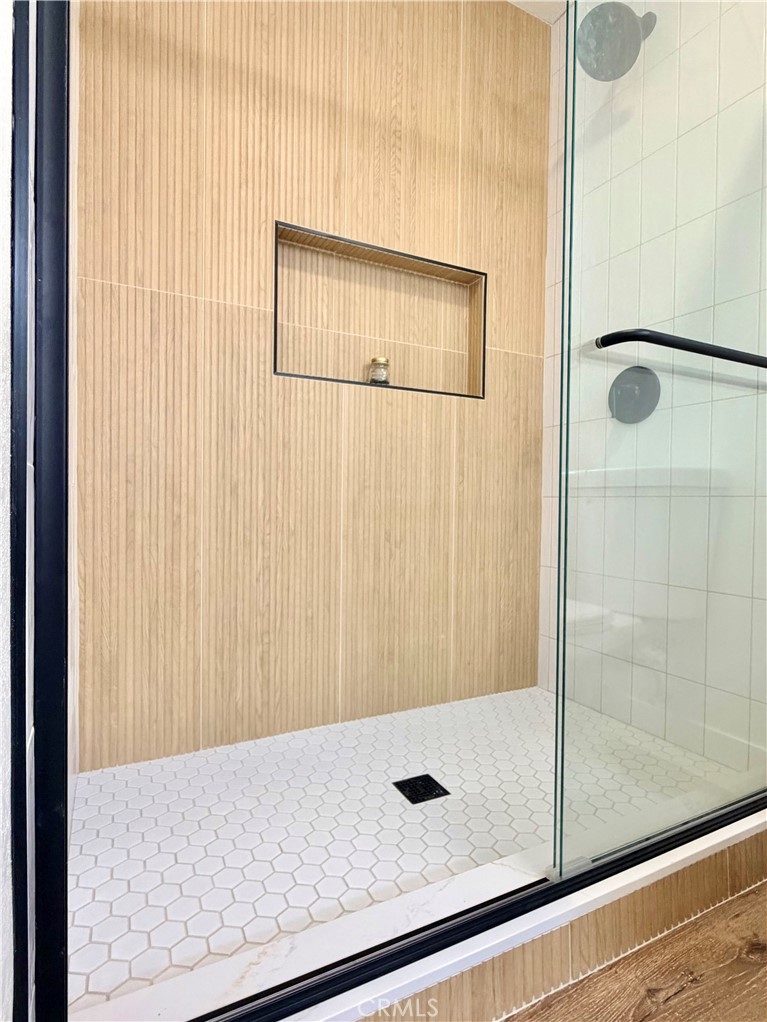 1147 N Island Avenue