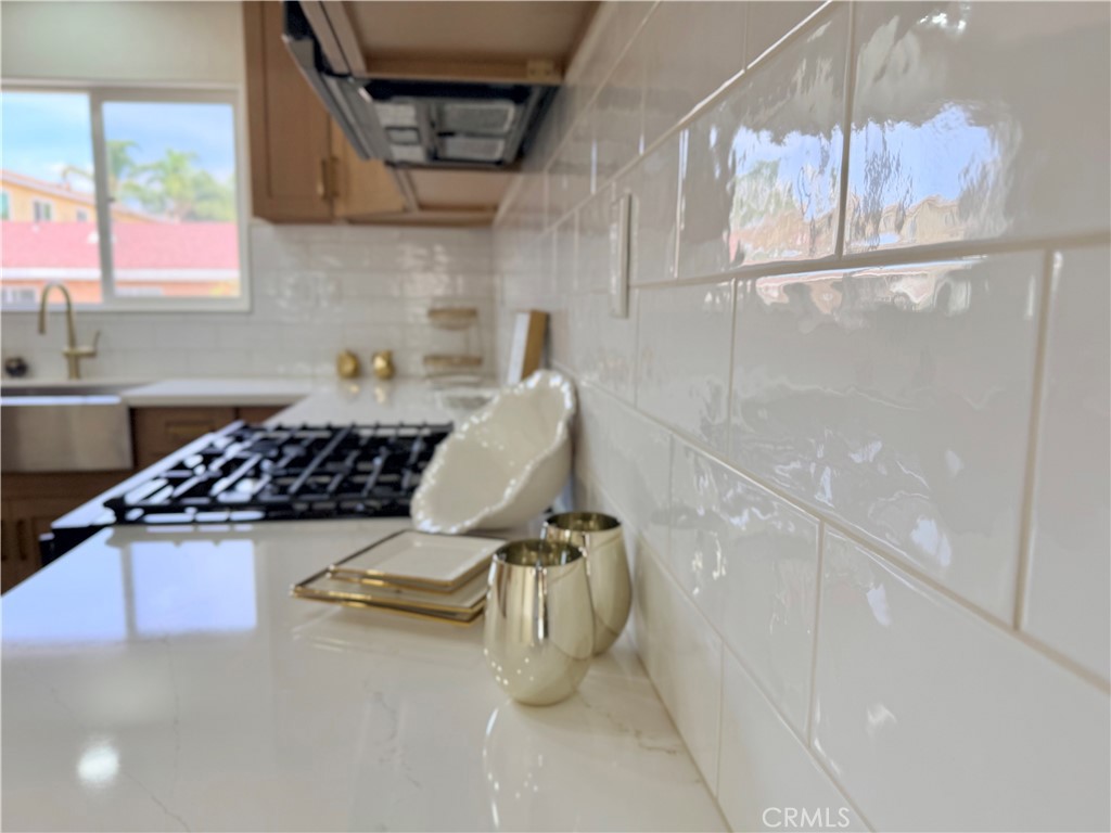 1147 N Island Avenue