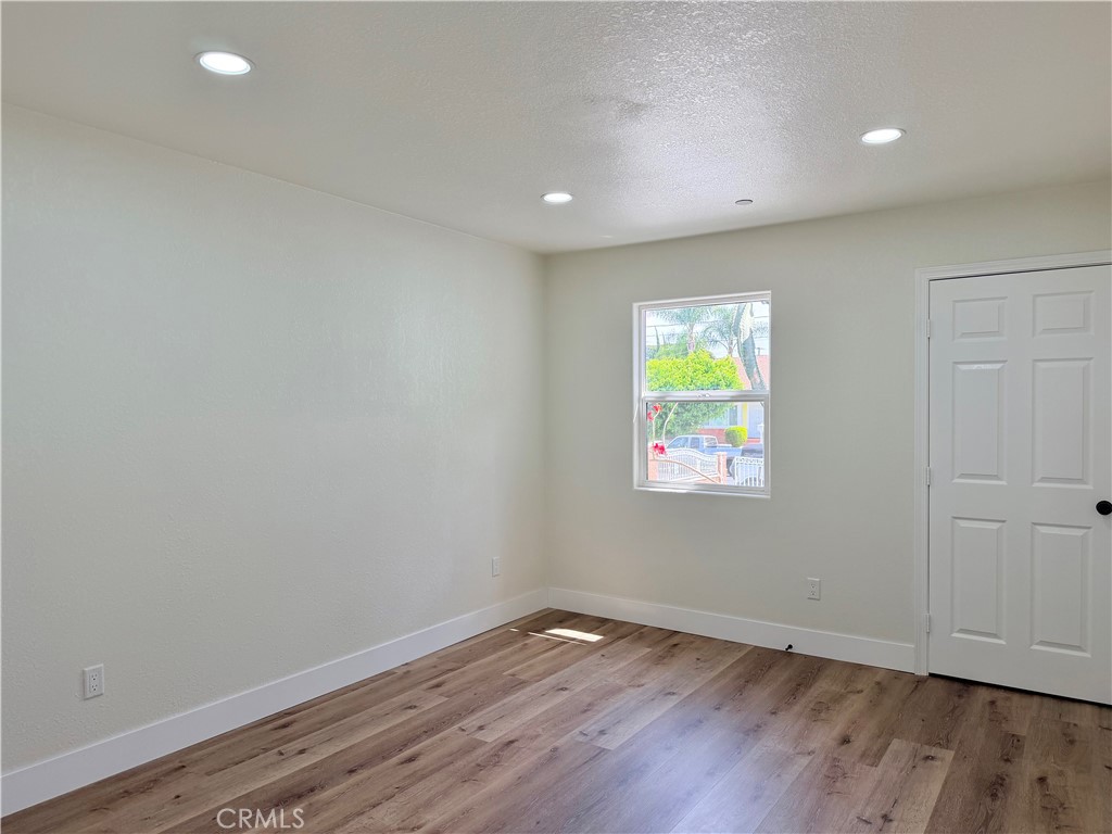 1147 N Island Avenue