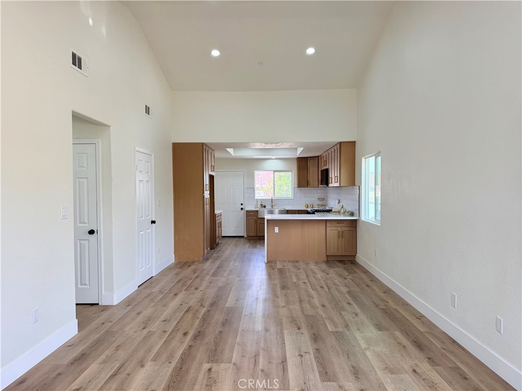 1147 N Island Avenue