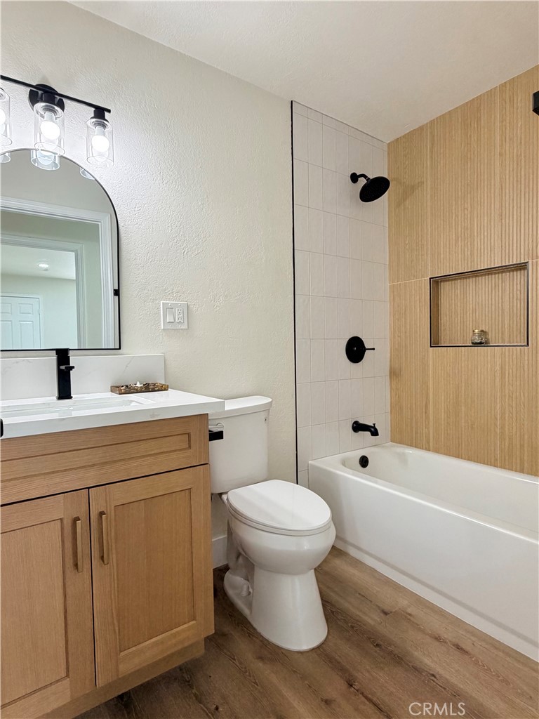 1147 N Island Avenue