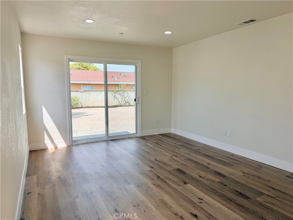 1147 N Island Avenue