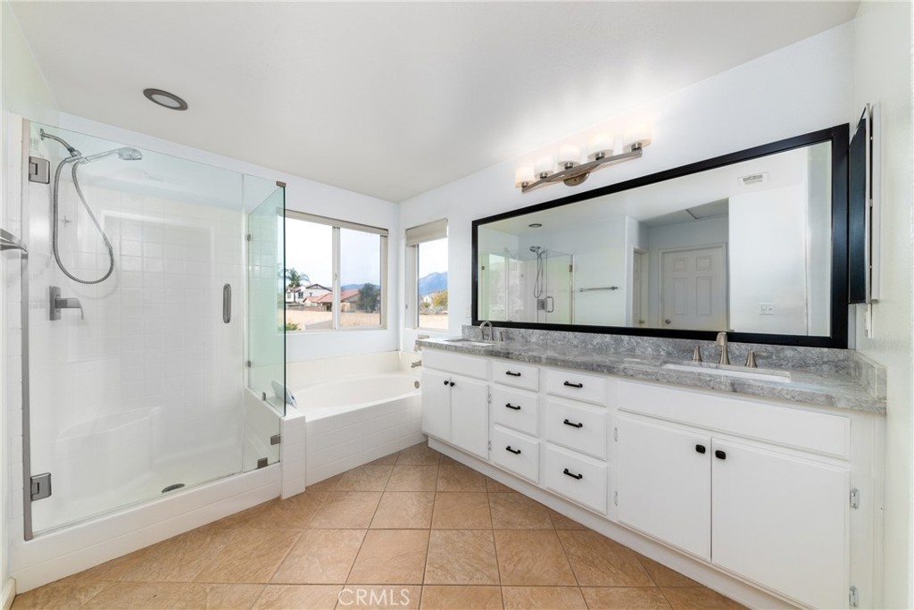 13232 Lambrusco Court