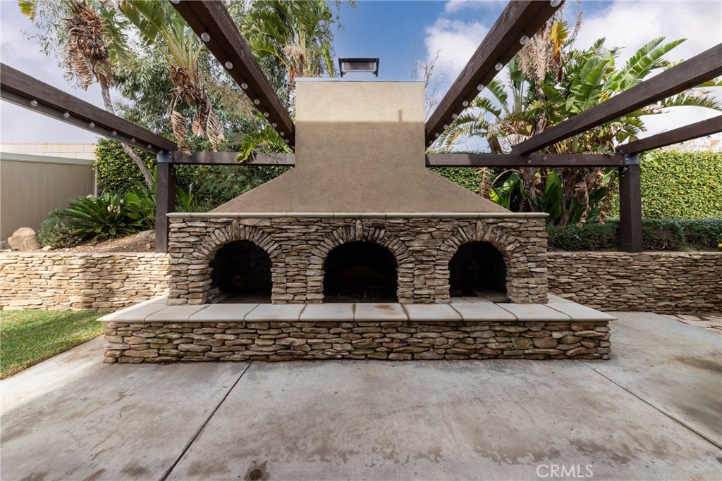 13232 Lambrusco Court