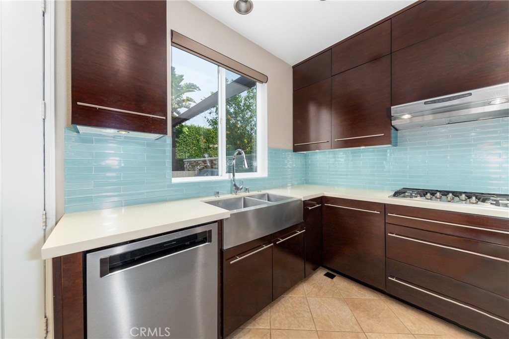 13232 Lambrusco Court