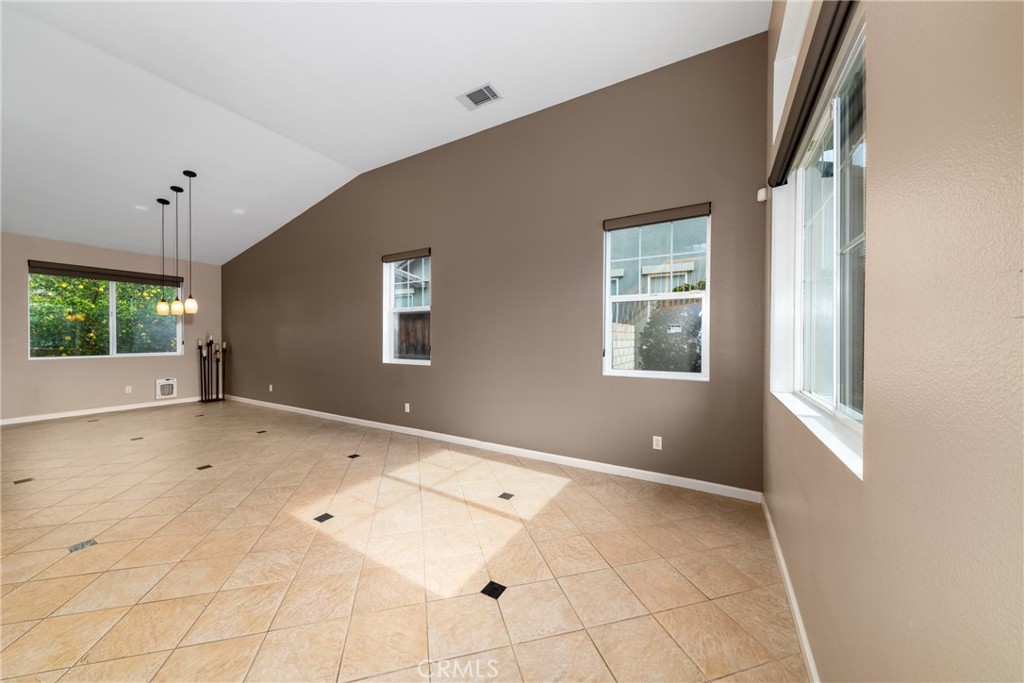 13232 Lambrusco Court