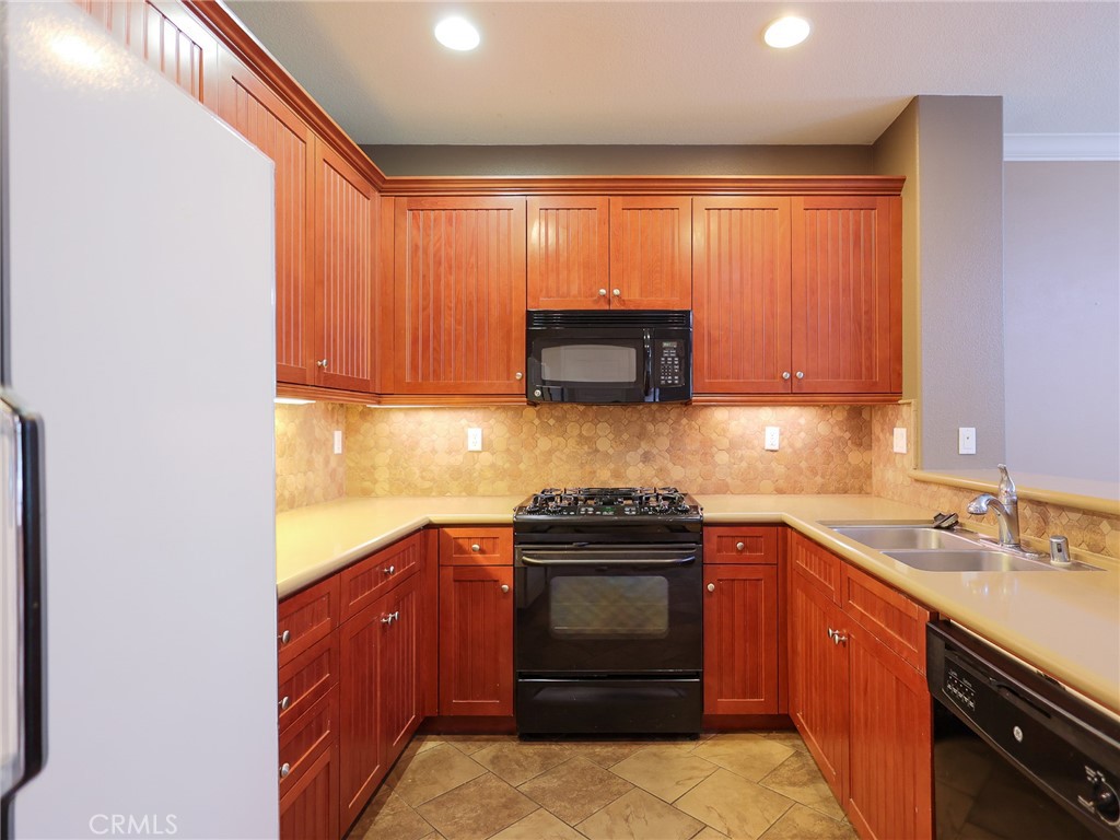 1500 Amsterdam Court