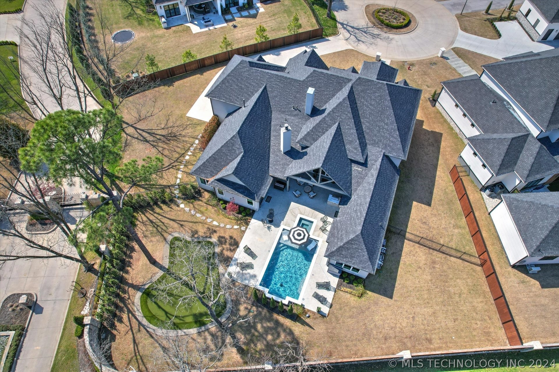 3350 W 75th Street S