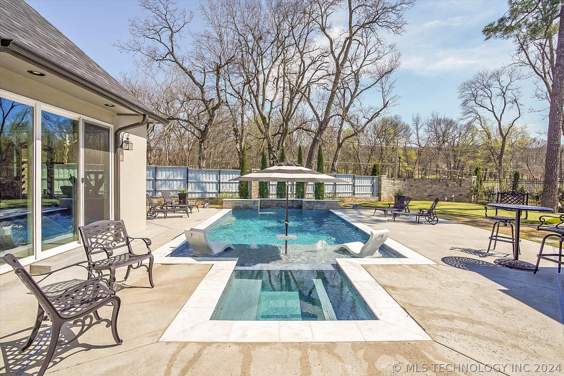 3350 W 75th Street S
